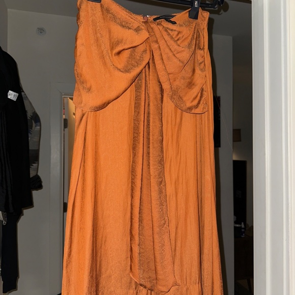 BCBGMax Flowy MIDI Skirt - Picture 6 of 6